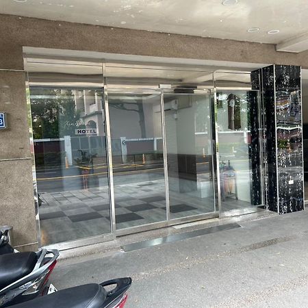 心園生活旅店 Xin Yuan Hotel Hsinchu stad Exteriör bild