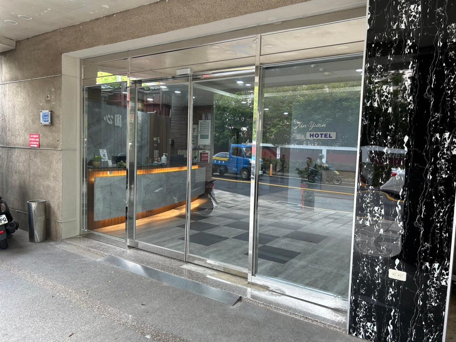 心園生活旅店 Xin Yuan Hotel Hsinchu stad Exteriör bild